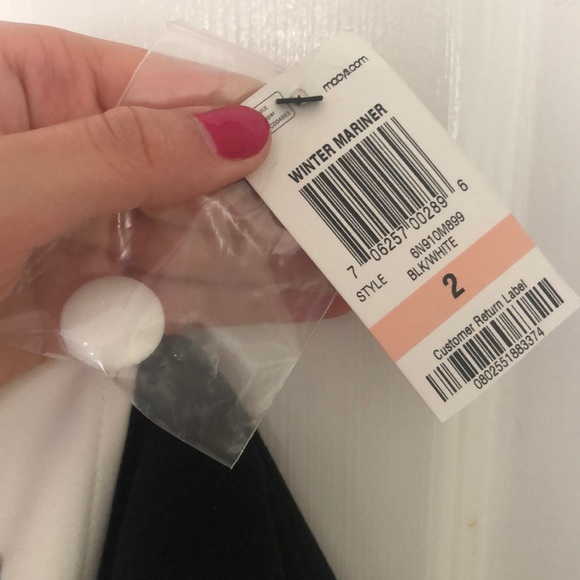 Classy black and white skirt - Picture 4 of 4